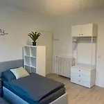 Modernes Zentral In Apartment