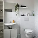 Apartment Modernes Zentral In
