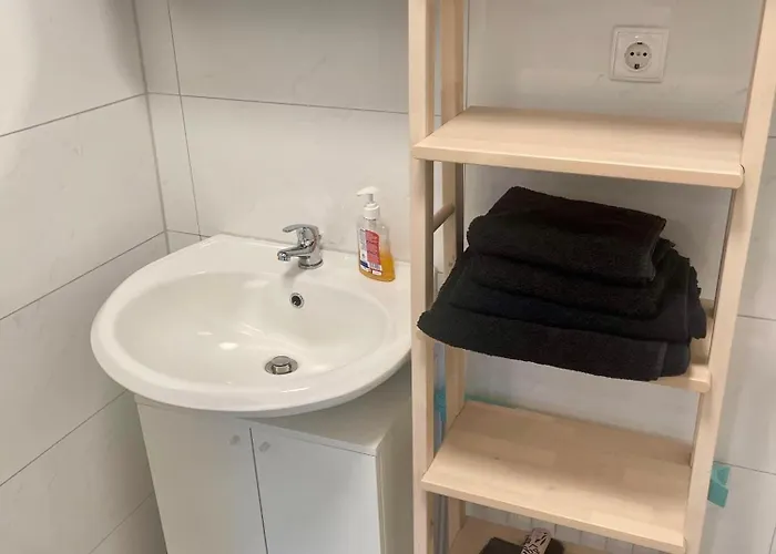 Lejlighed Modernes Zentral In *